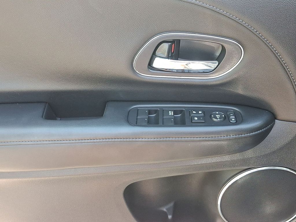 Thumbnail: 2019 Honda HR-V - 18