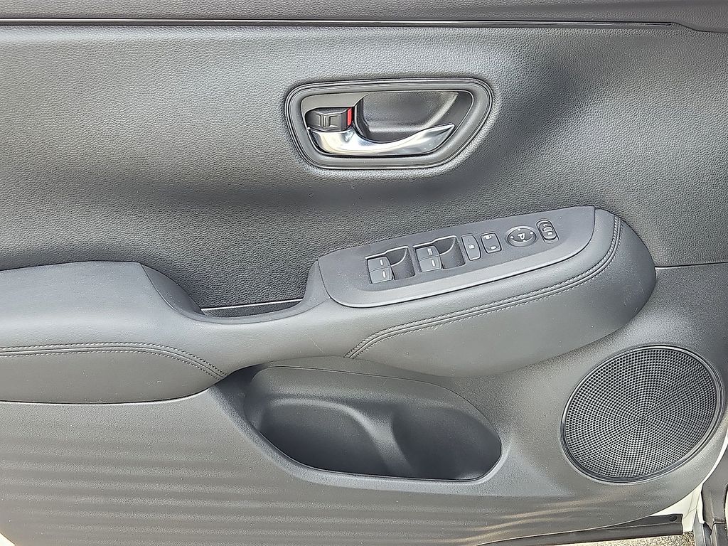 Thumbnail: 2024 Honda HR-V - 23