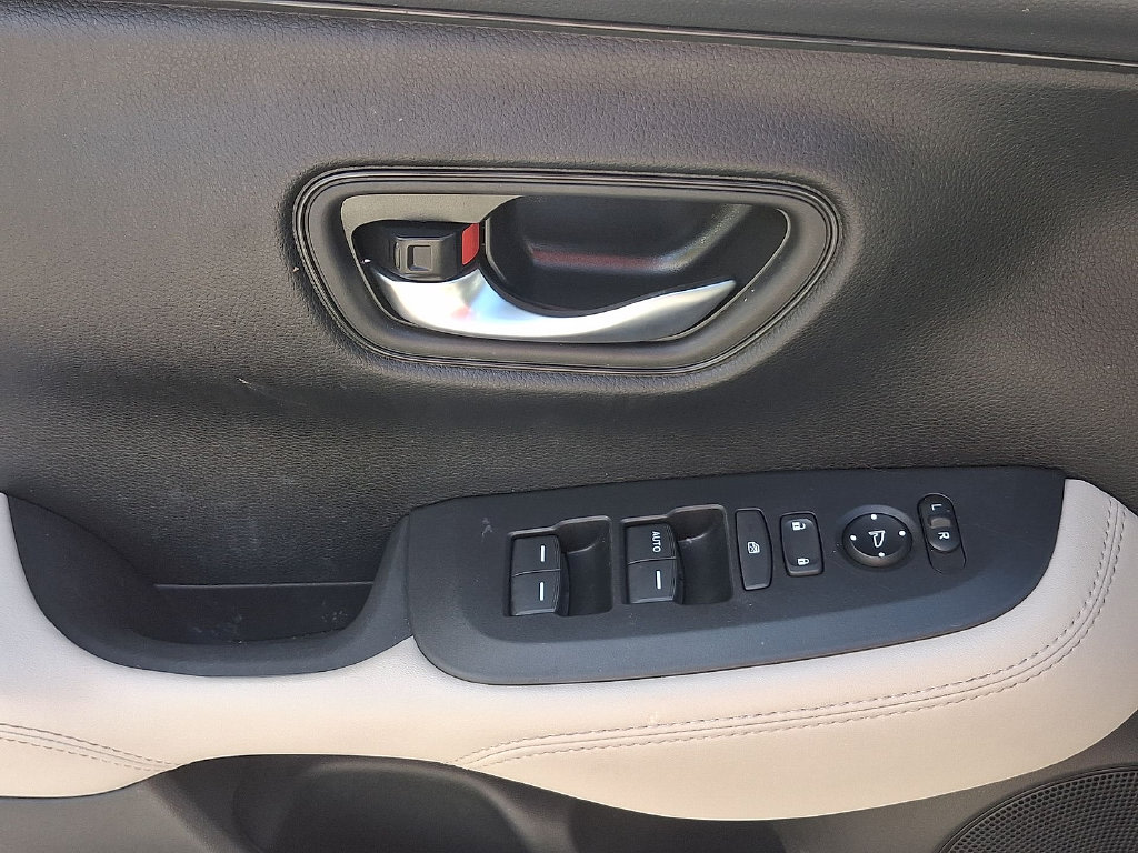 Thumbnail: 2026 Honda HR-V - 17