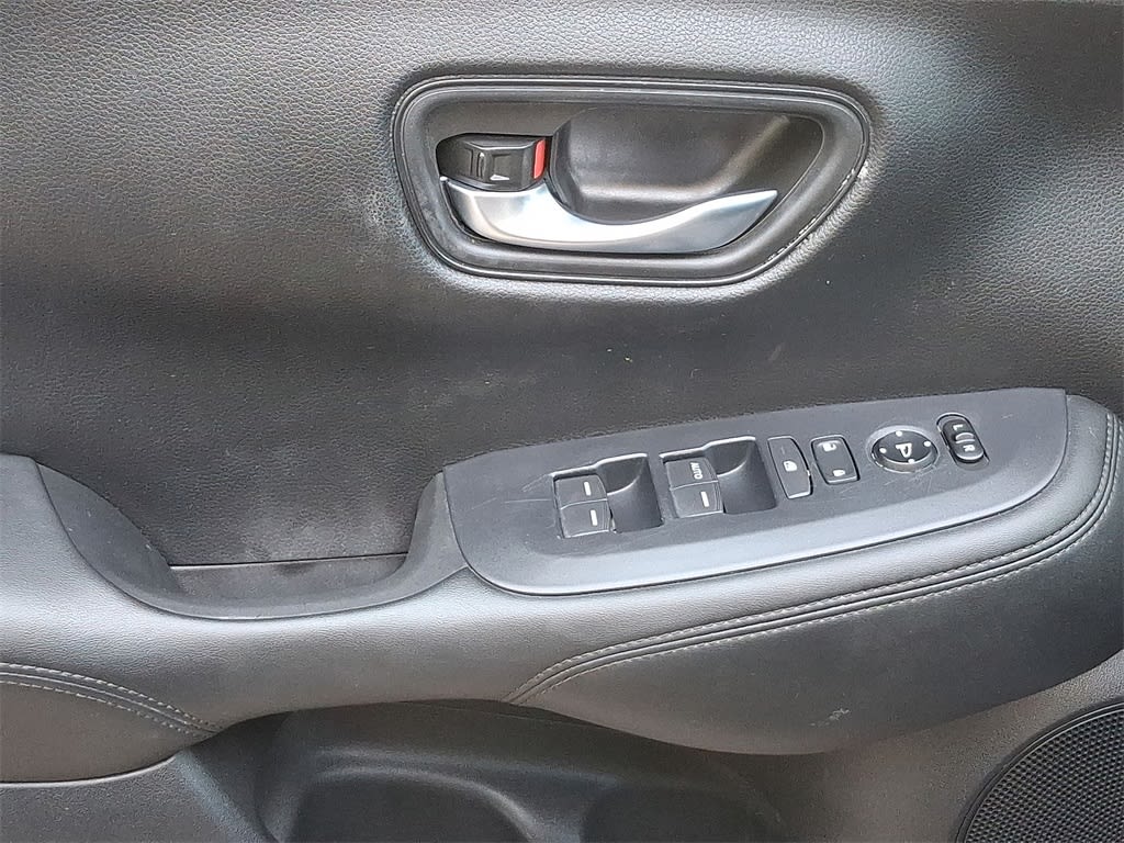 Thumbnail: 2023 Honda HR-V - 17