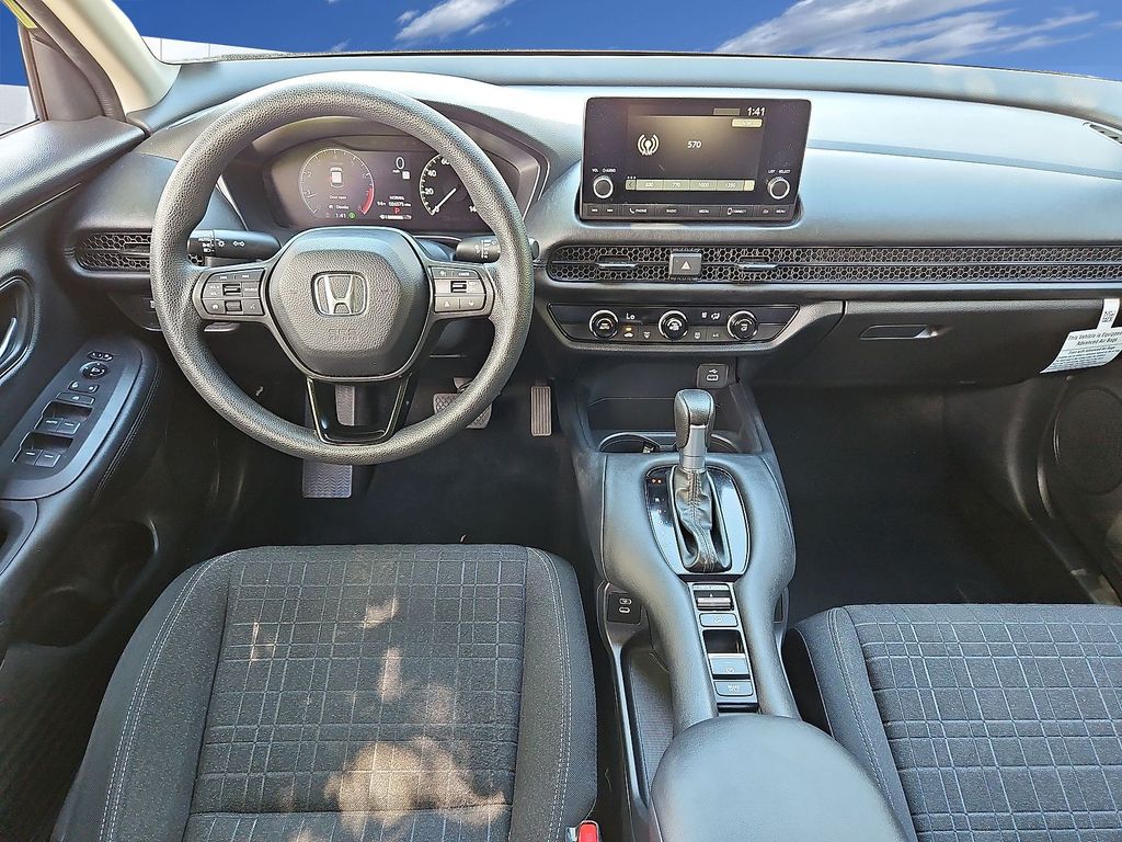 Thumbnail: 2024 Honda HR-V - 2