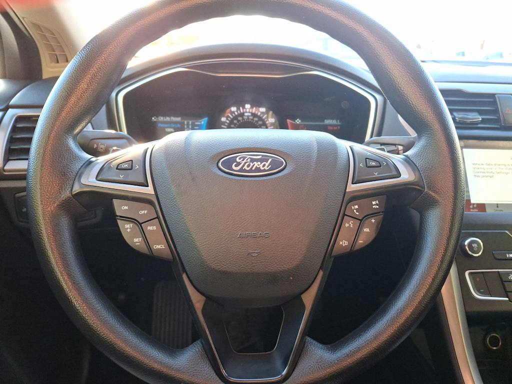 2019 Ford Fusion SE 2