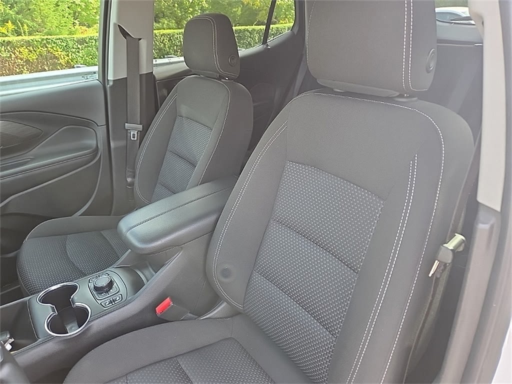 Thumbnail: 2022 GMC Terrain - 8