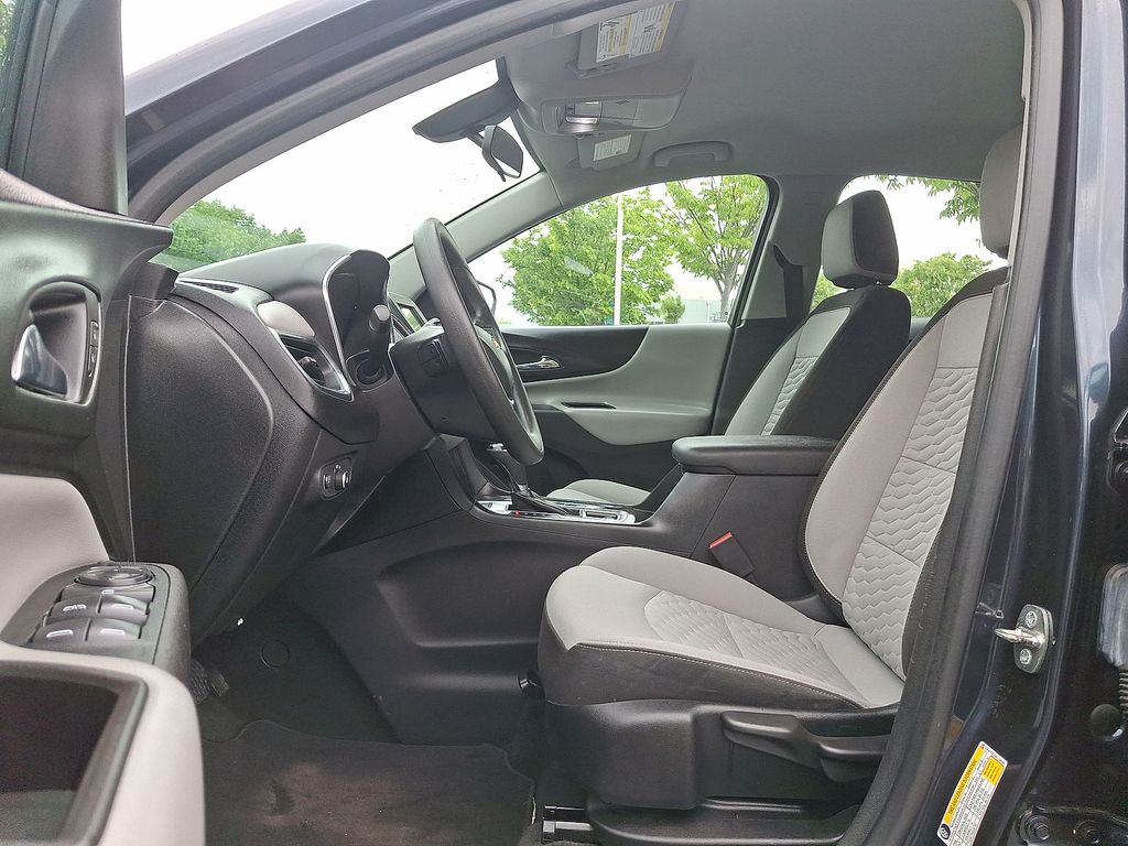 Thumbnail: 2019 Chevrolet Equinox - 8