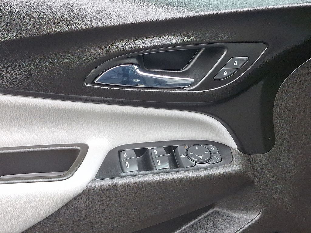 Thumbnail: 2019 Chevrolet Equinox - 17