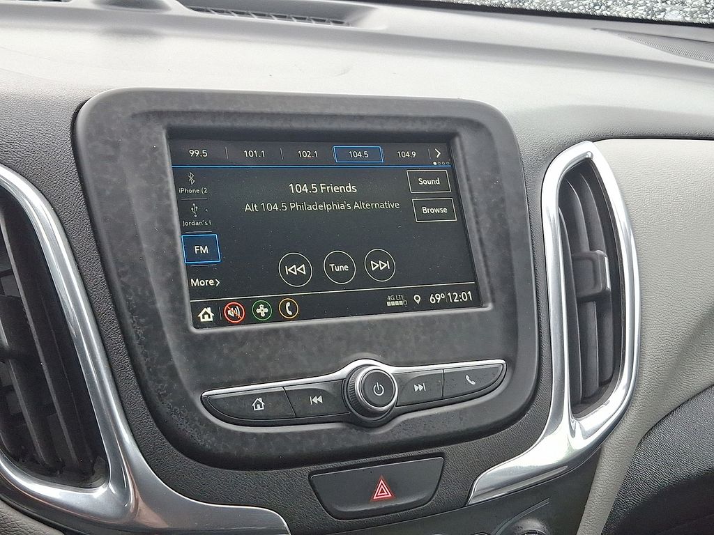 Thumbnail: 2019 Chevrolet Equinox - 10