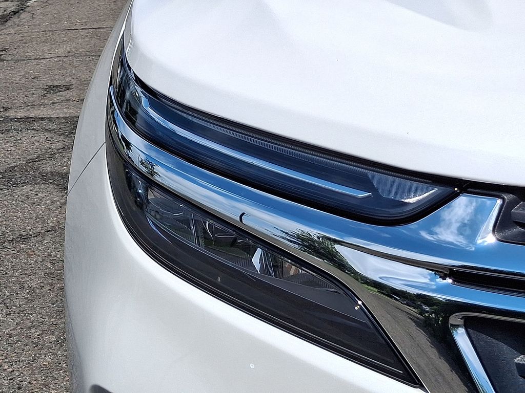 Thumbnail: 2022 Chevrolet Equinox - 7
