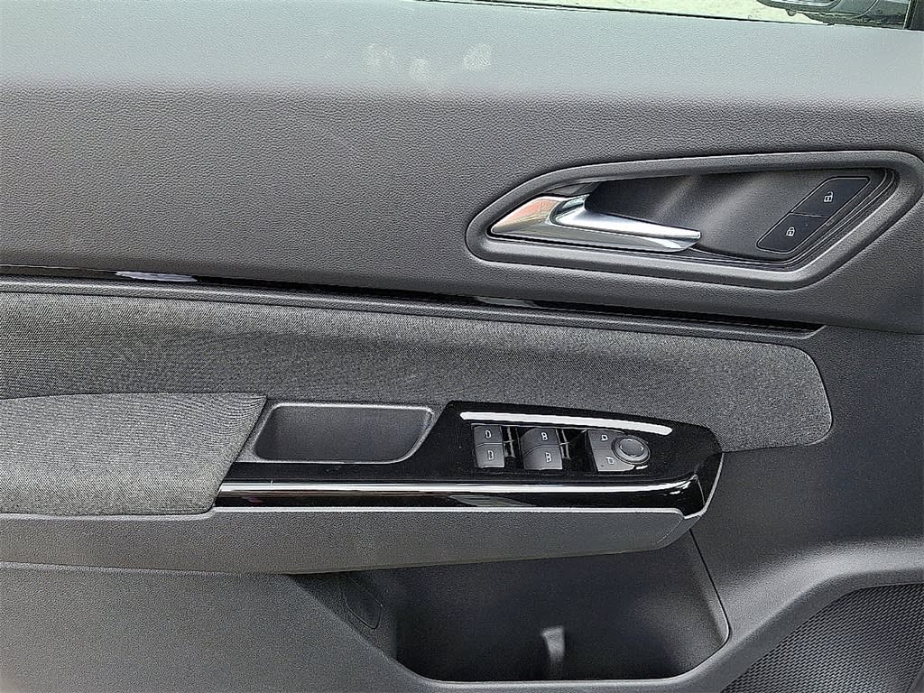 Thumbnail: 2025 Honda Prologue - 14