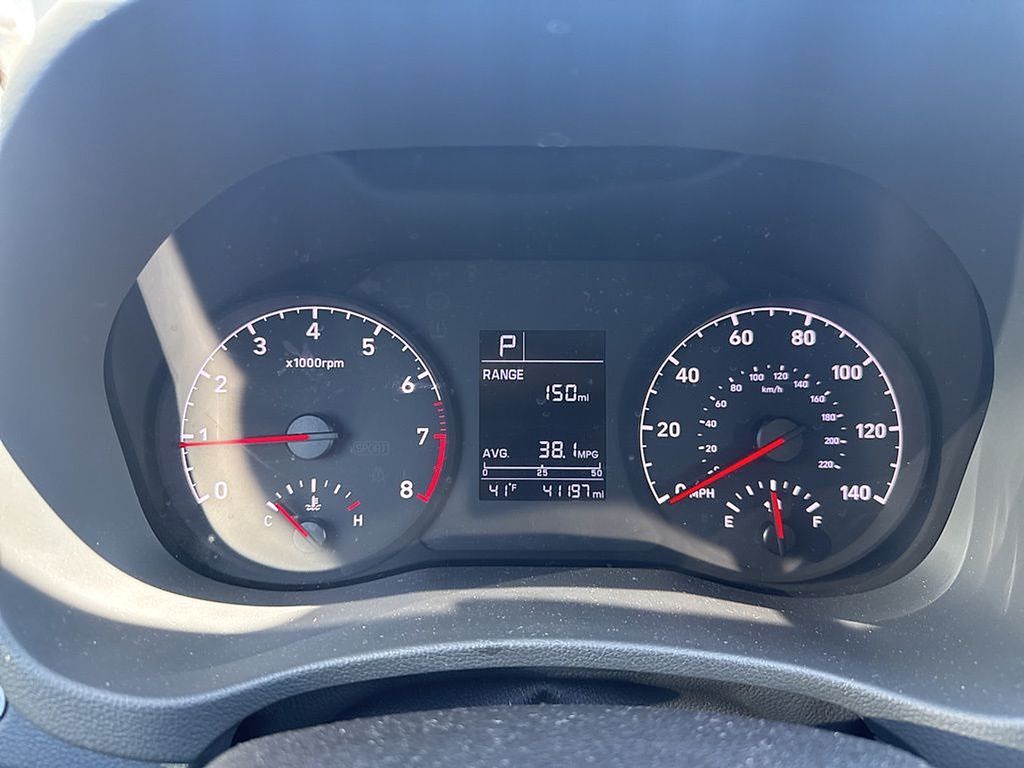 Thumbnail: 2022 Hyundai Accent - 10