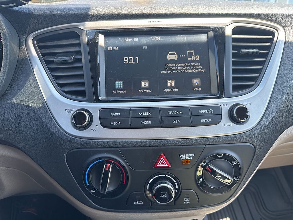 Thumbnail: 2022 Hyundai Accent - 17