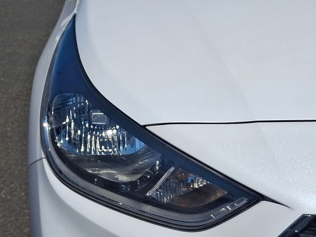 Thumbnail: 2022 Hyundai Accent - 27