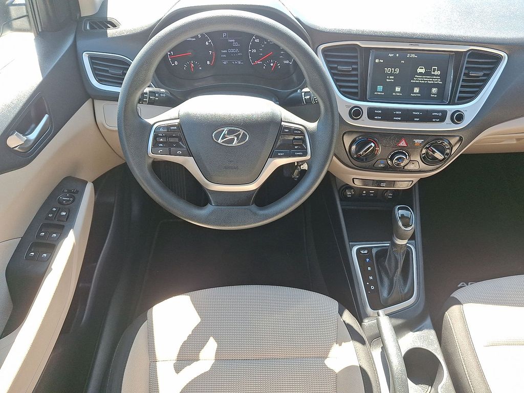 Thumbnail: 2022 Hyundai Accent - 8