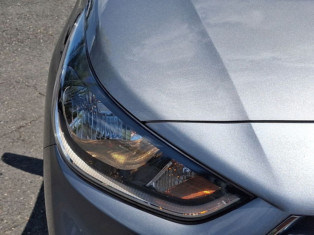 Thumbnail: 2021 Hyundai Accent - 27