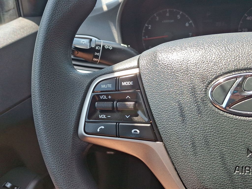 Thumbnail: 2021 Hyundai Accent - 20