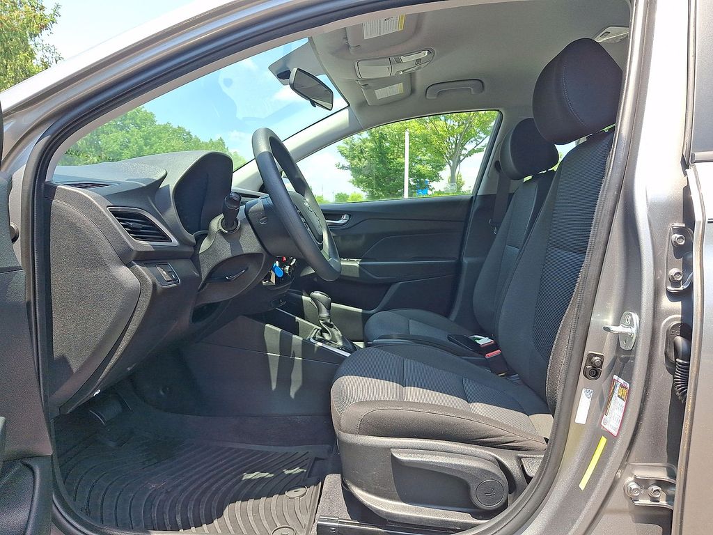 Thumbnail: 2021 Hyundai Accent - 8