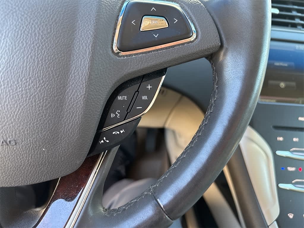 Thumbnail: 2016 Lincoln MKZ - 13