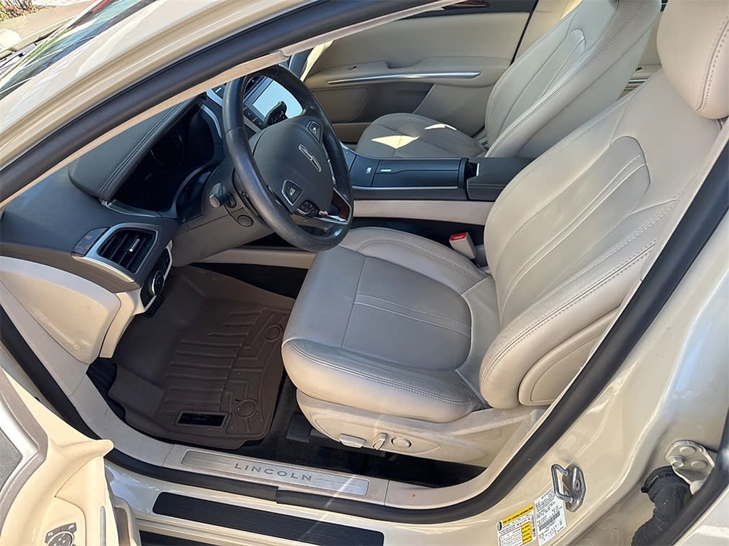 Thumbnail: 2016 Lincoln MKZ - 7