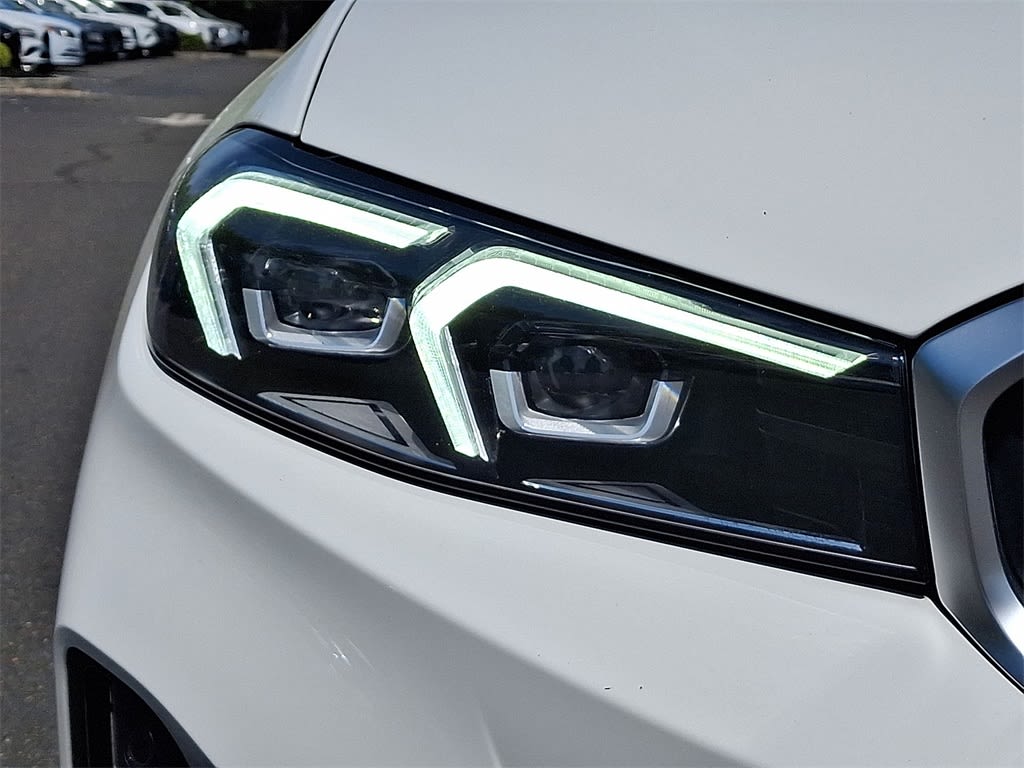 2024 BMW 3 Series 330xi 27