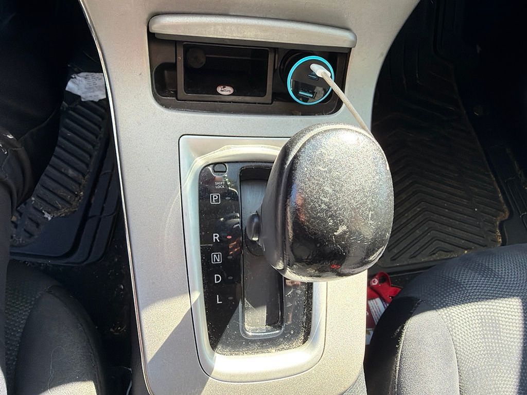 Thumbnail: 2013 Nissan Sentra - 10