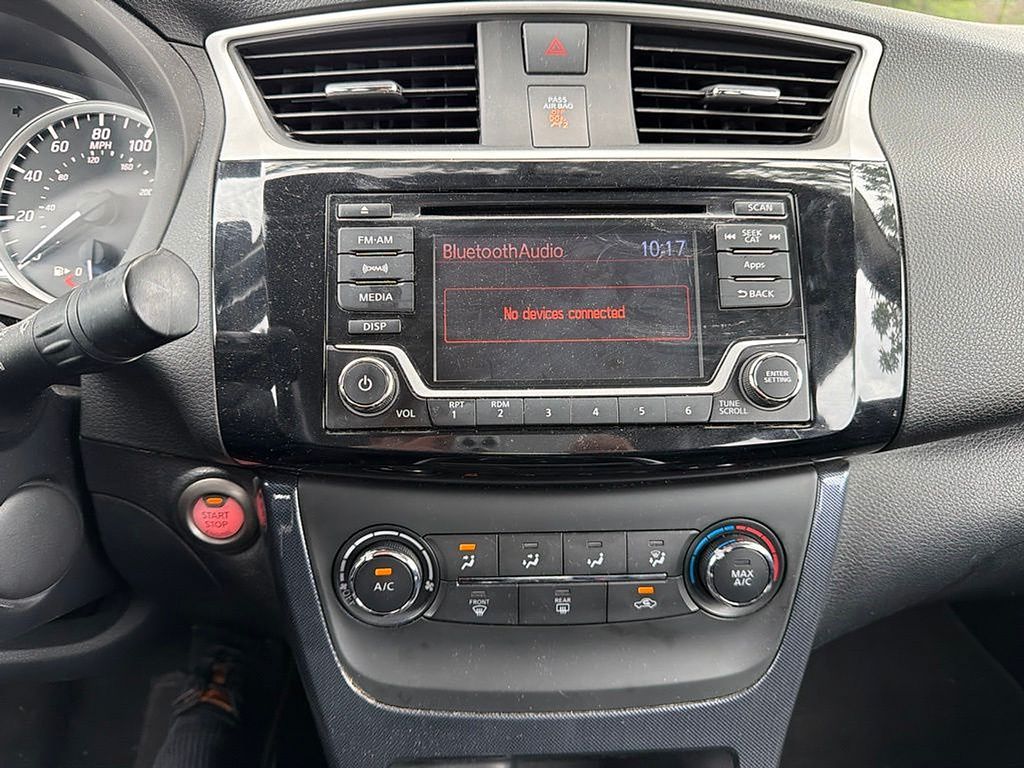 Thumbnail: 2016 Nissan Sentra - 19