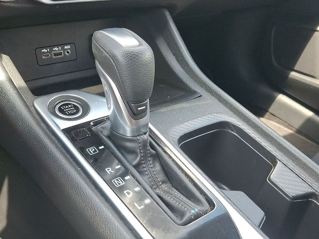 Thumbnail: 2020 Nissan Sentra - 12