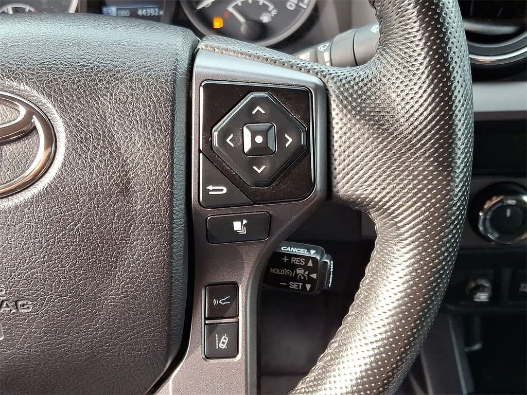 Thumbnail: 2022 Toyota Tacoma - 21