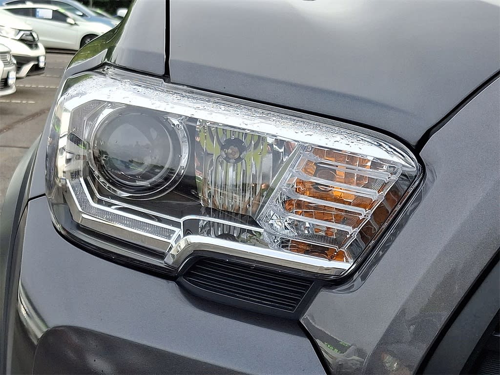 Thumbnail: 2022 Toyota Tacoma - 27