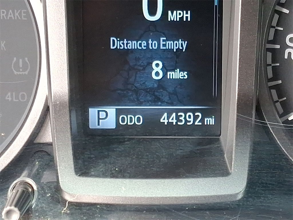 Thumbnail: 2022 Toyota Tacoma - 12