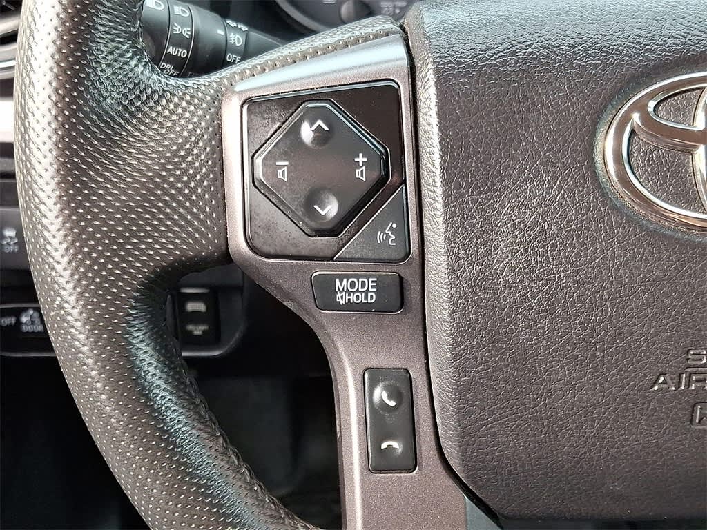 Thumbnail: 2022 Toyota Tacoma - 20