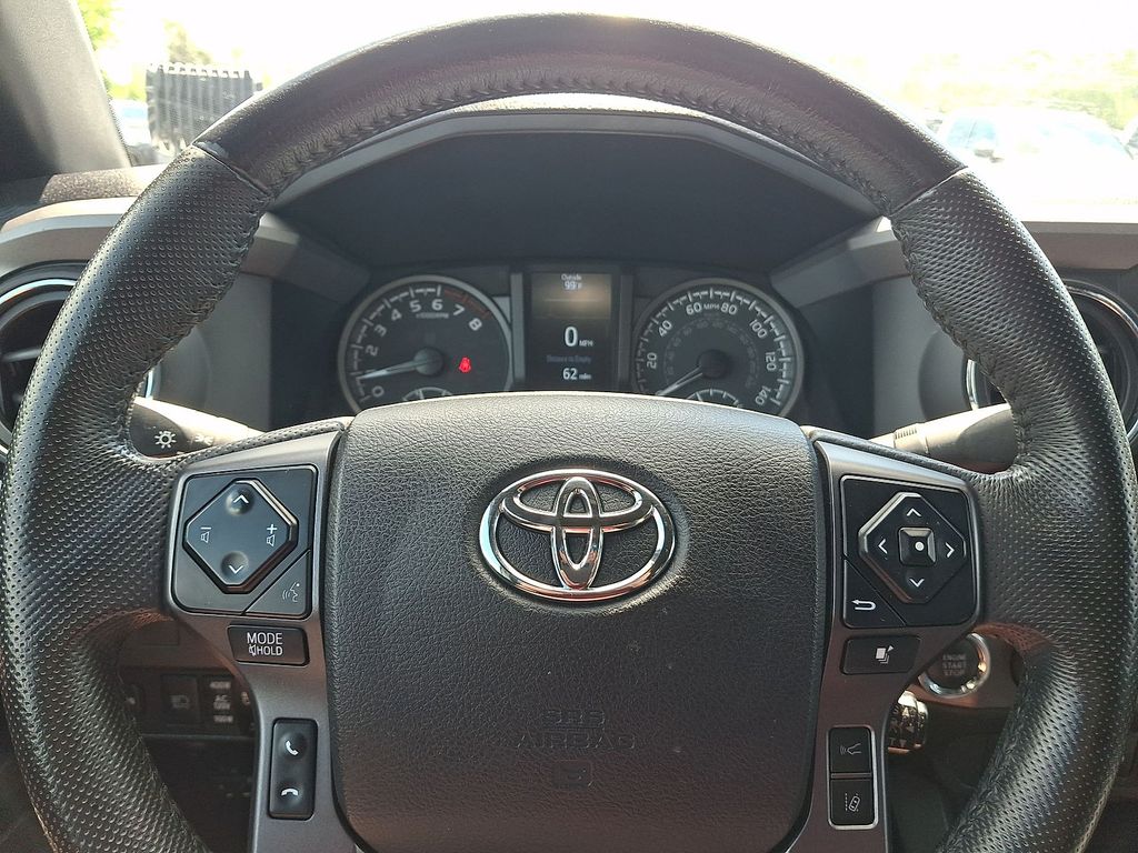 Thumbnail: 2022 Toyota Tacoma - 19