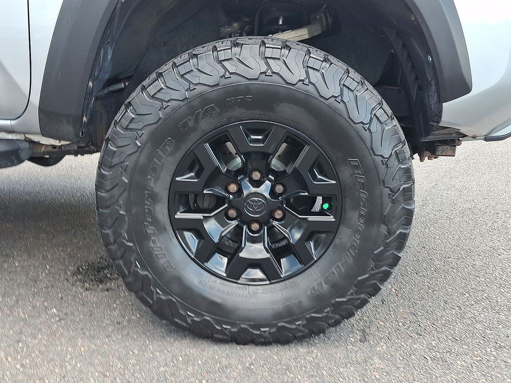 Thumbnail: 2022 Toyota Tacoma - 7