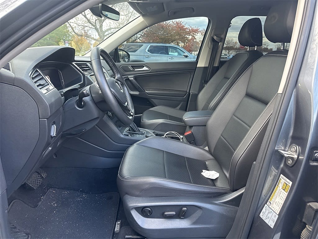 Thumbnail: 2021 Volkswagen Tiguan - 6