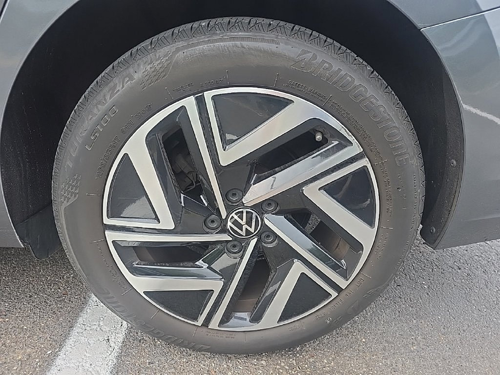 Thumbnail: 2023 Volkswagen Jetta - 6