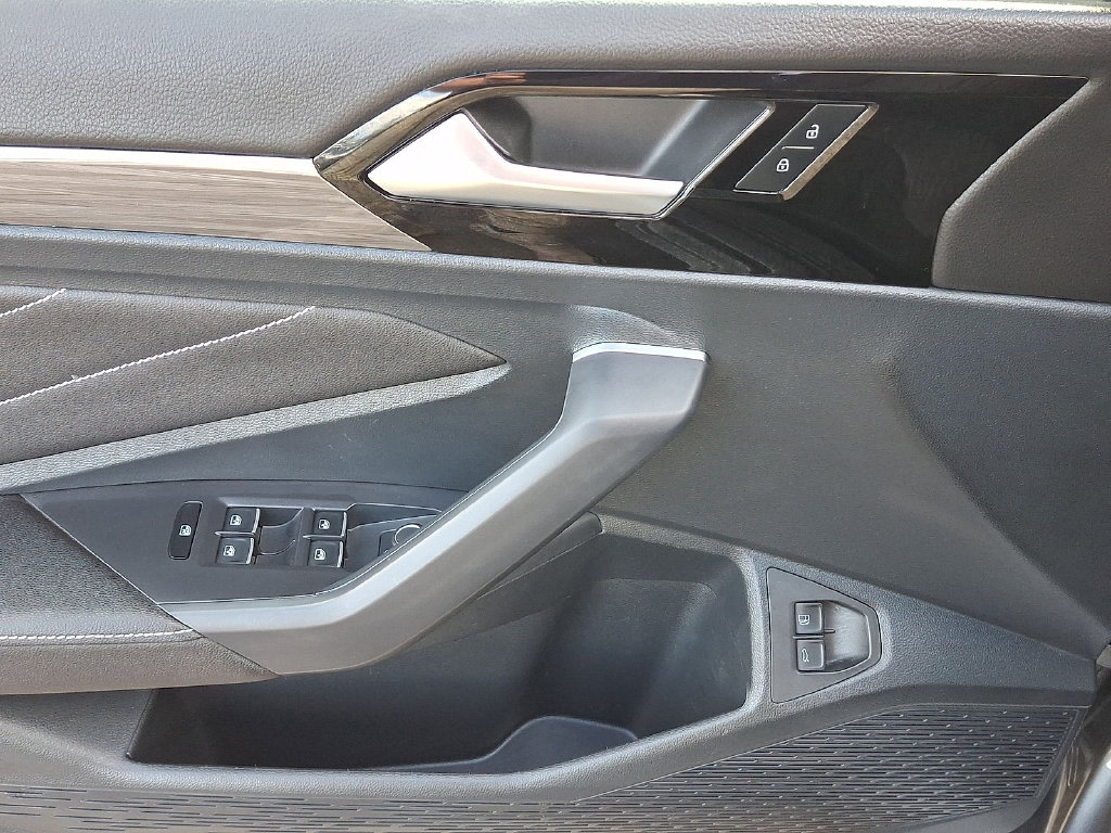 Thumbnail: 2023 Volkswagen Jetta - 13