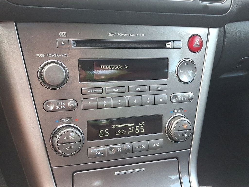 Thumbnail: 2005 Subaru Legacy - 17