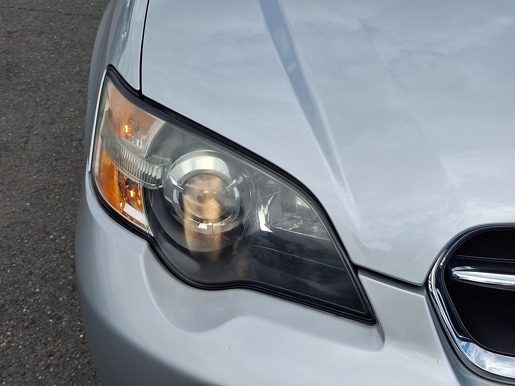 Thumbnail: 2005 Subaru Legacy - 27