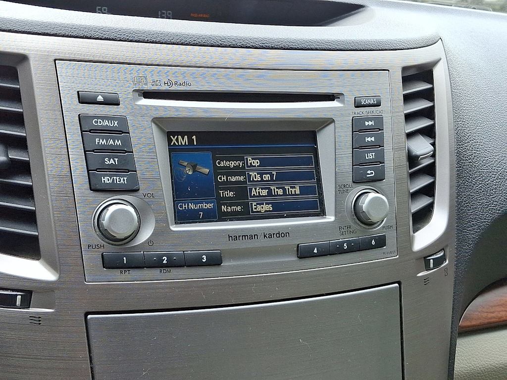 2013 Subaru Outback 3.6R Limited 10