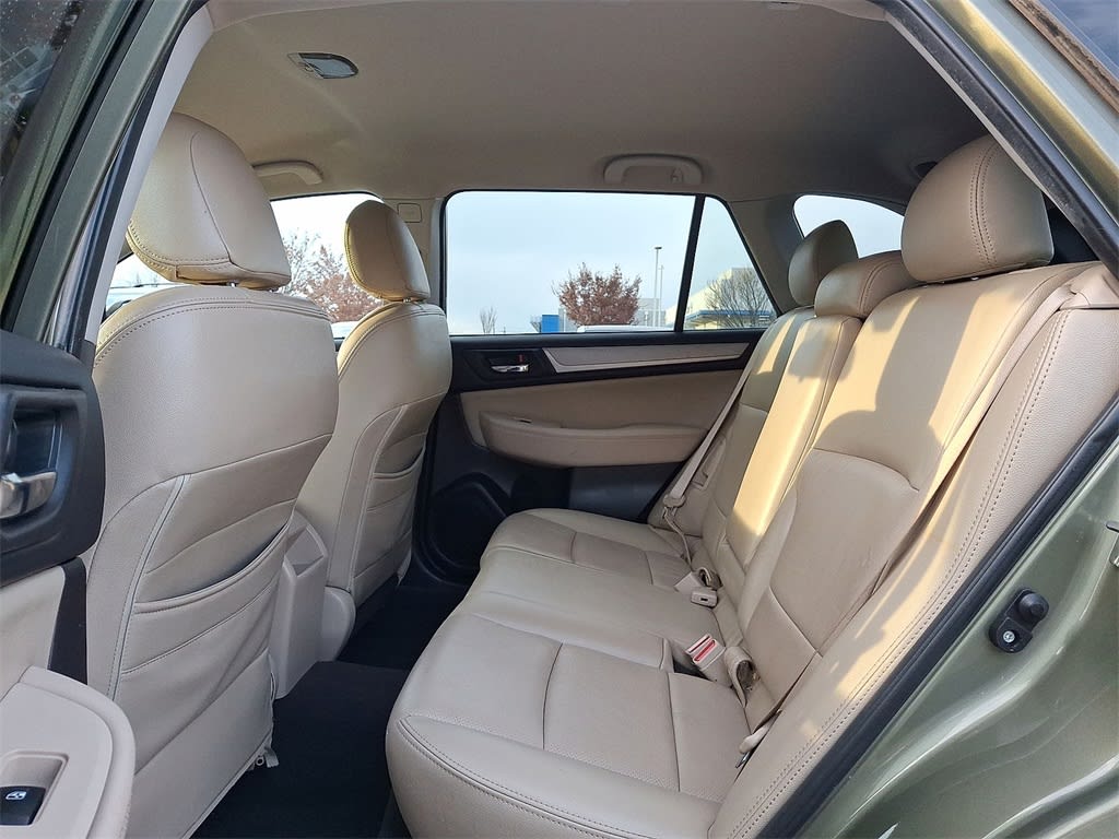 Thumbnail: 2016 Subaru Outback - 10