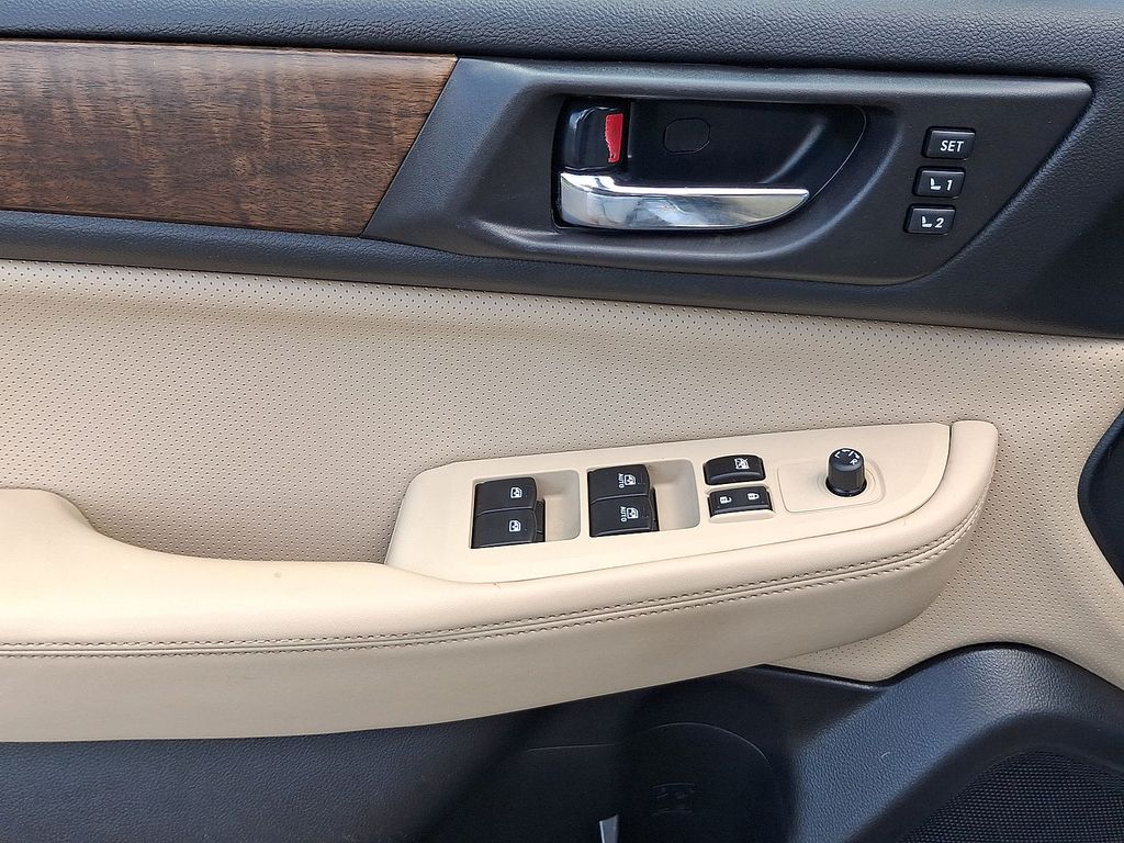 Thumbnail: 2016 Subaru Outback - 17