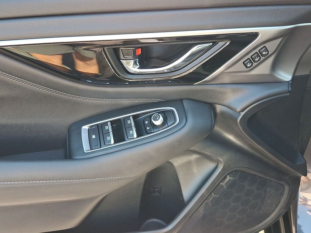Thumbnail: 2022 Subaru Outback - 18