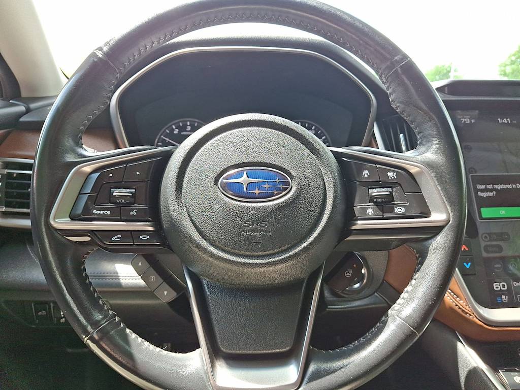 2022 Subaru Outback Touring 2