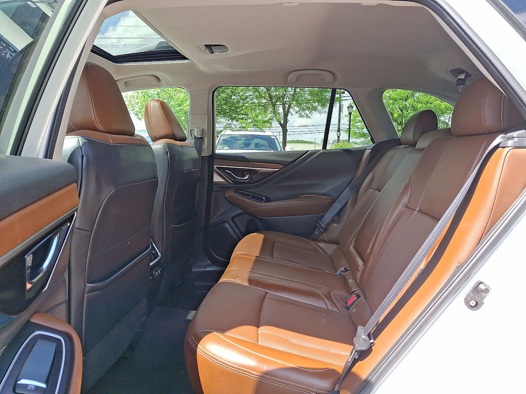 2022 Subaru Outback Touring 10