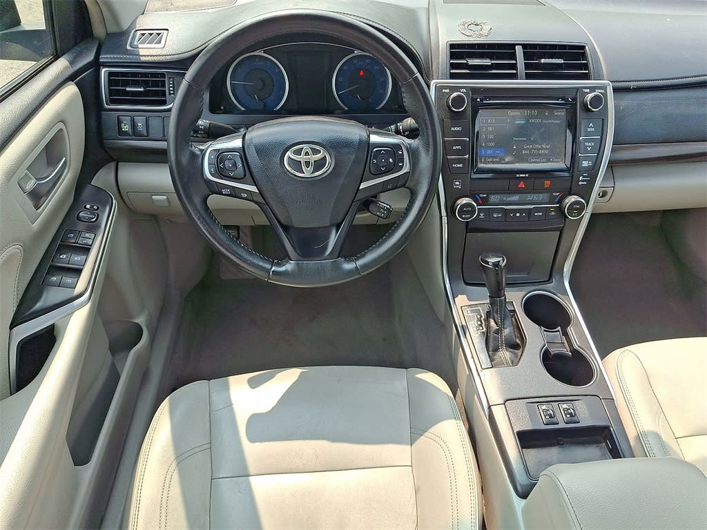 Thumbnail: 2017 Toyota Camry - 8