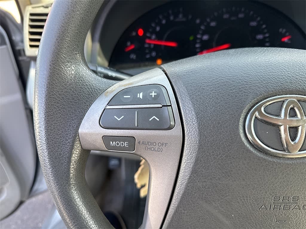 Thumbnail: 2010 Toyota Camry - 12