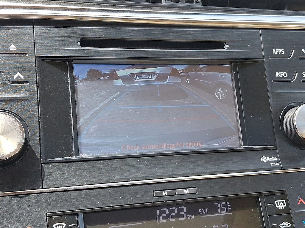 2014 Toyota Avalon XLE 16