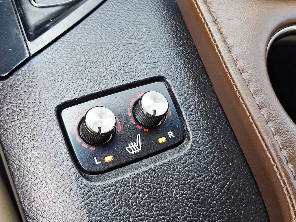 2014 Toyota Avalon XLE 19