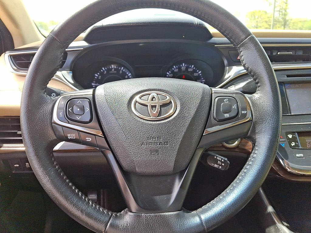 2014 Toyota Avalon XLE 2