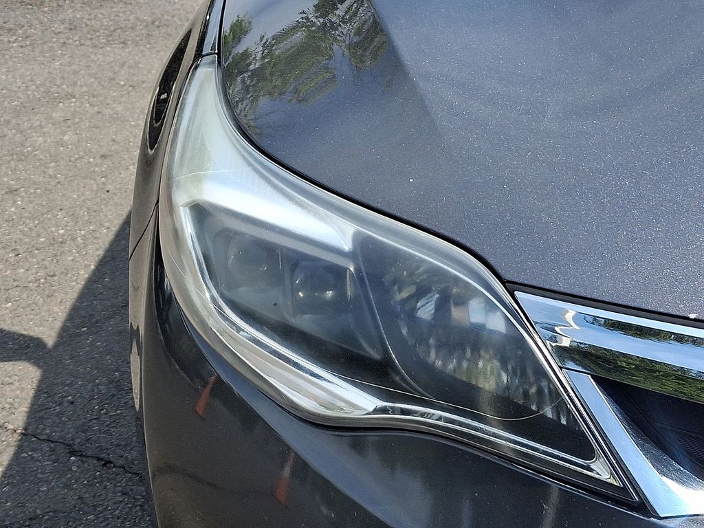 Thumbnail: 2015 Toyota Avalon - 27