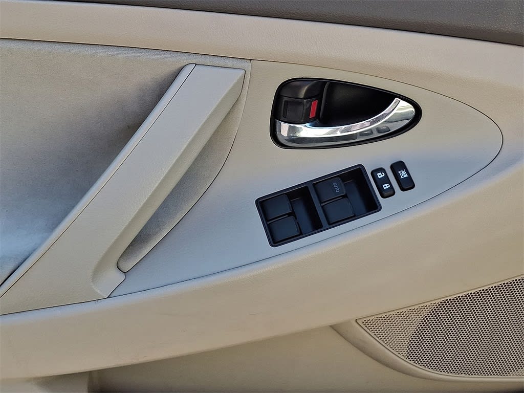 Thumbnail: 2009 Toyota Camry - 17