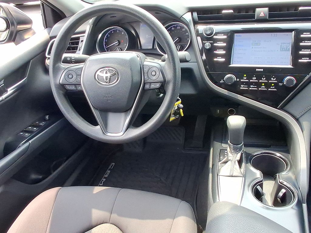 Thumbnail: 2020 Toyota Camry - 9